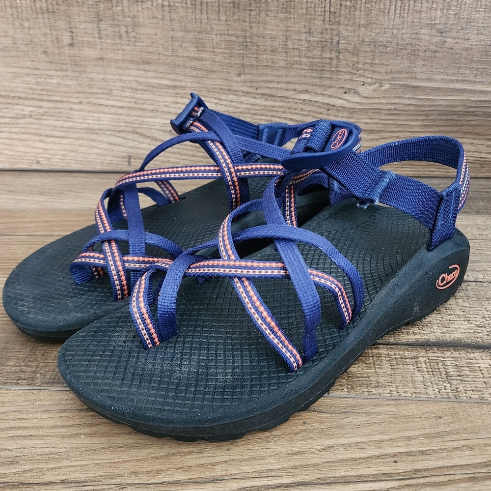 Chaco ZCloud Women Size 8 Blue Stripe Strap Toe Loop Sandals Hiking Beach